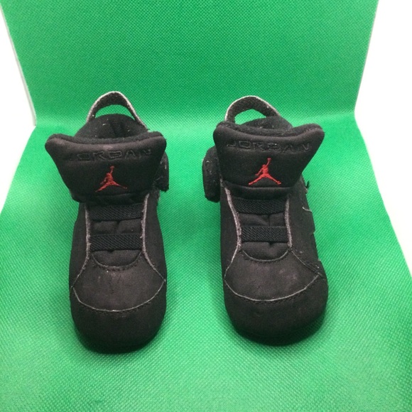 JORDON BABY SNEAKERS💕SIZE 3C💕 - Picture 7 of 10